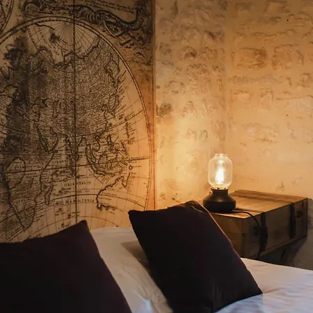 La Explorator - Manoir Des Marronniers I Sully (Calvados)